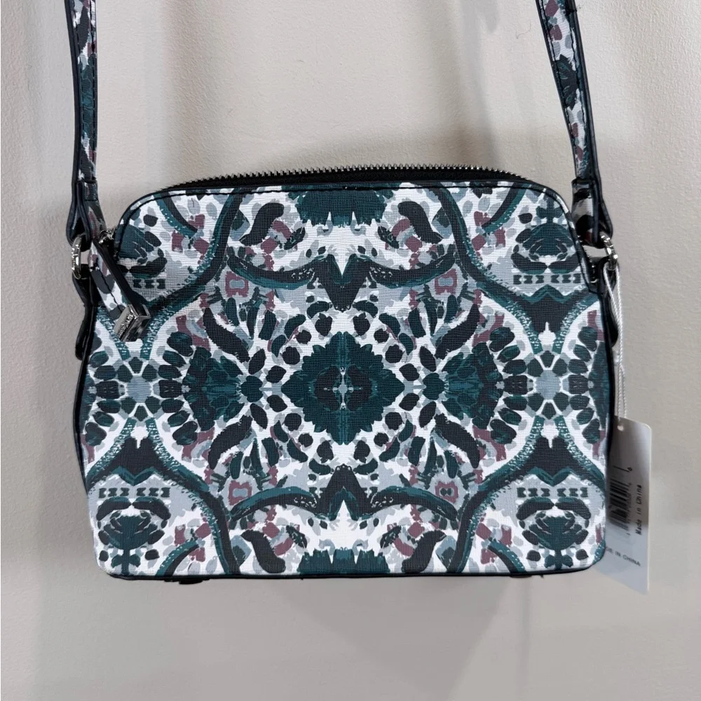🔥NWT Simply Noelle Teal Patterned Crossbody Bag🔥